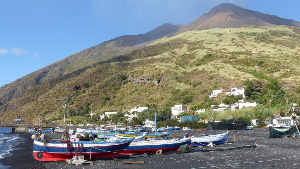 Il Vulcano A Piedi Stromboli Exterior foto
