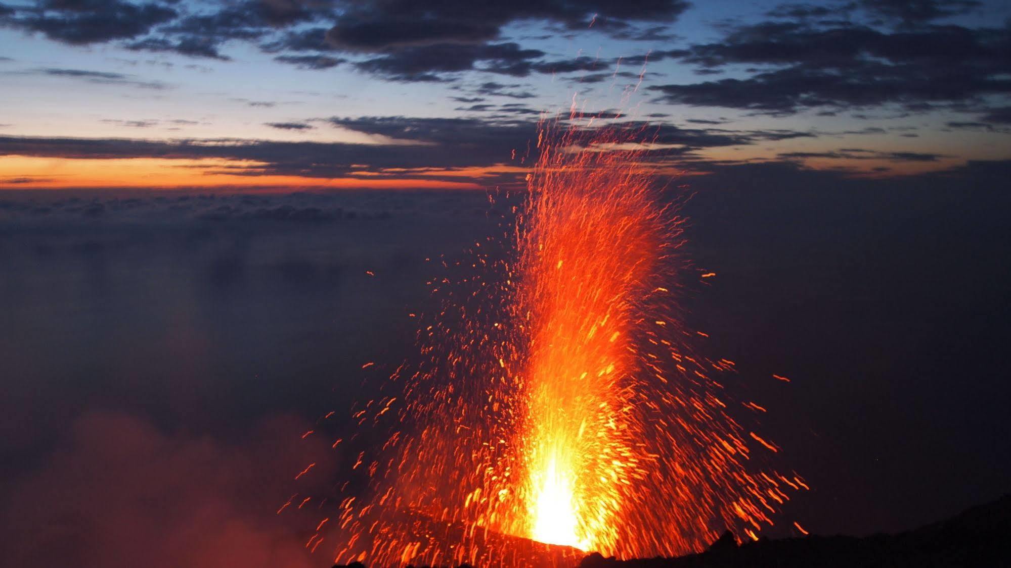 Il Vulcano A Piedi Stromboli Exterior foto